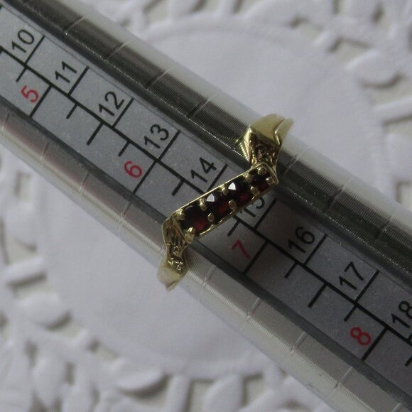 14k Gold, 4 Red Garnet stones, Ring, Czech, Size 6.5 - Picture 6 of 11